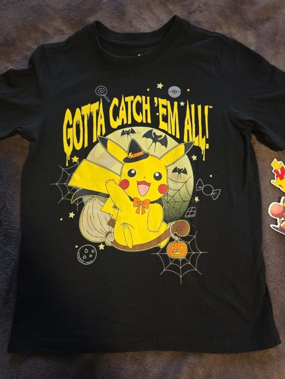Pokémon Pikachu Halloween Graphic Tee Black Boys Size 6/7 S EUC